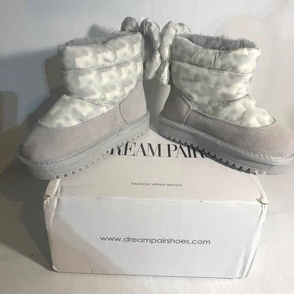 Dream Pairs Winter Boots For Girls Size 10 Grey Beige Bow Heart  Faux Fur Lining - Picture 11 of 16